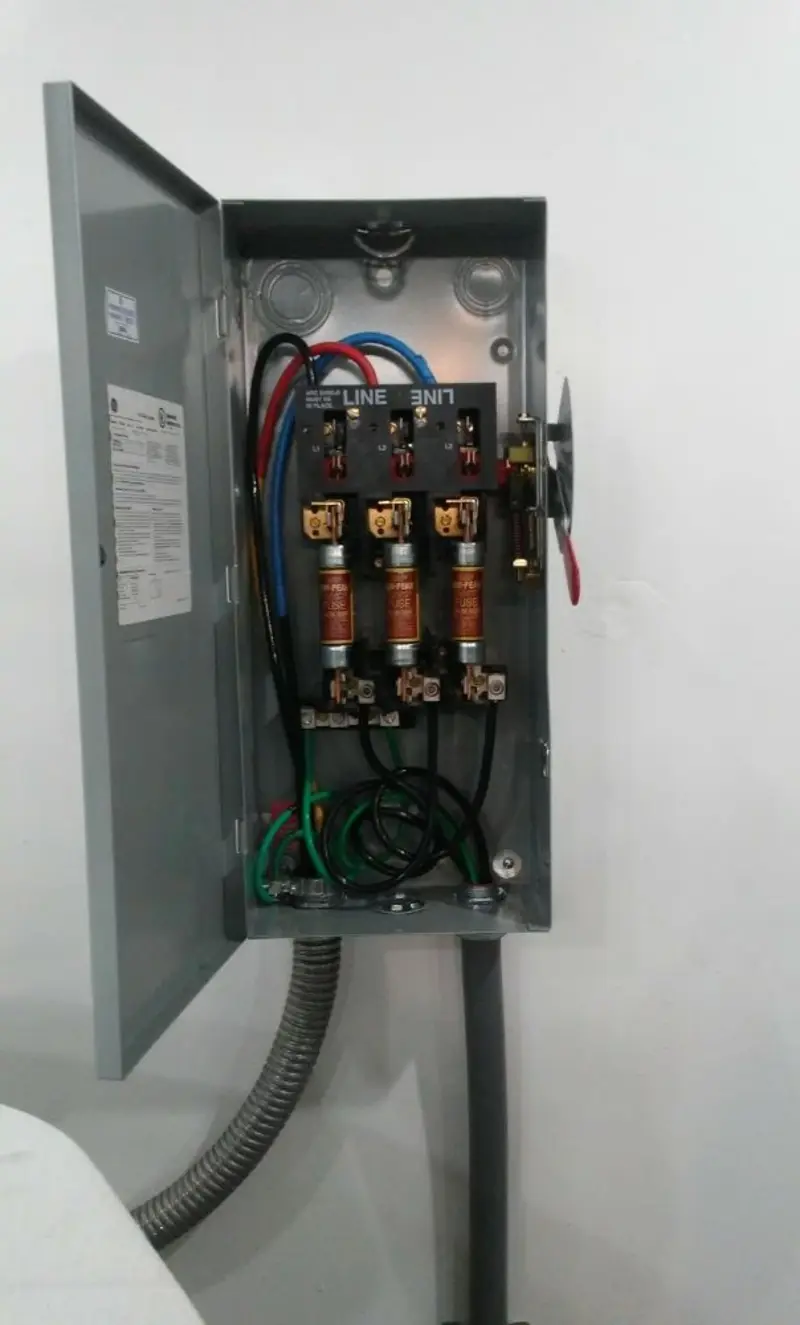 Three-phase disconnect switch installed for Smoke Detector Installation in Crane